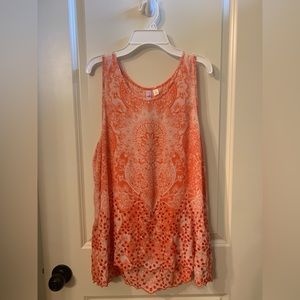 Women’s Sleeveless Blouse